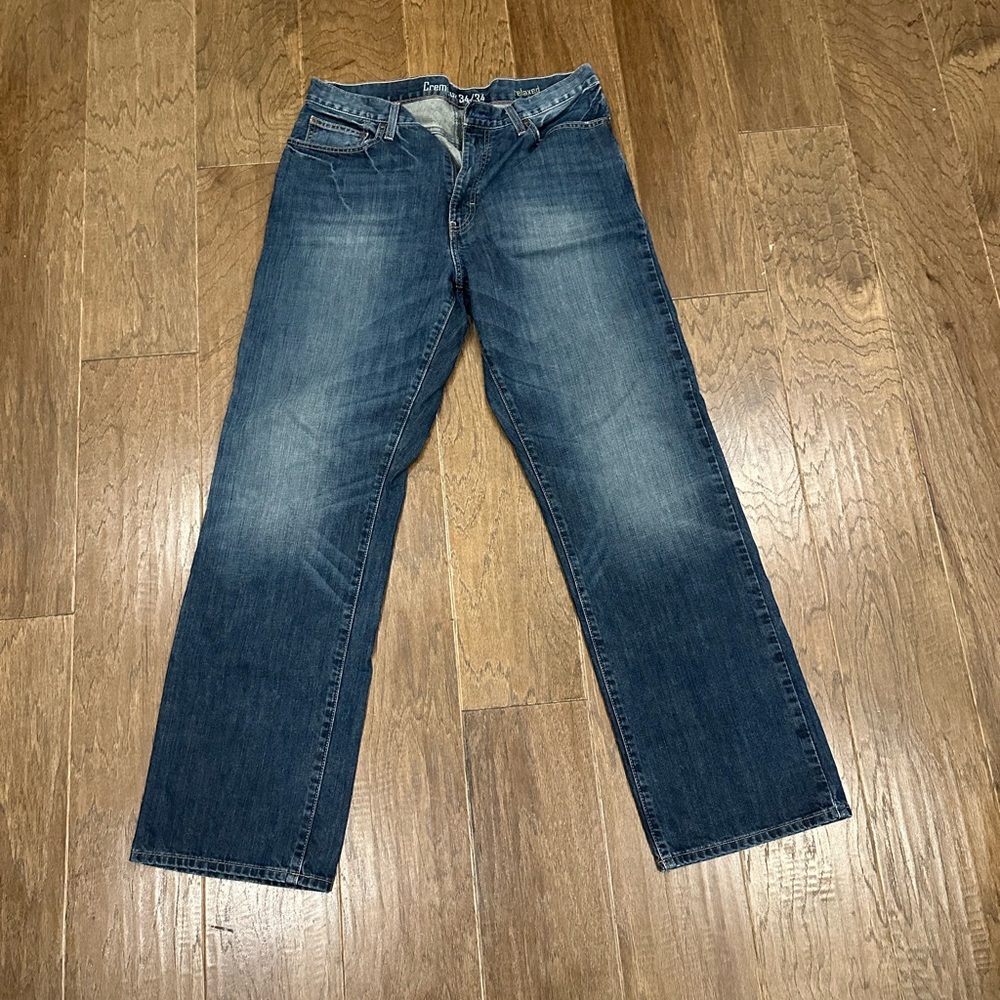 Like new, never worn. Thought I’d lose enough weight to wear but never did.